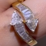 18K Trillion Cut Diamond Bypass Ring / 4.6g, D0.80ct + 0.65ct